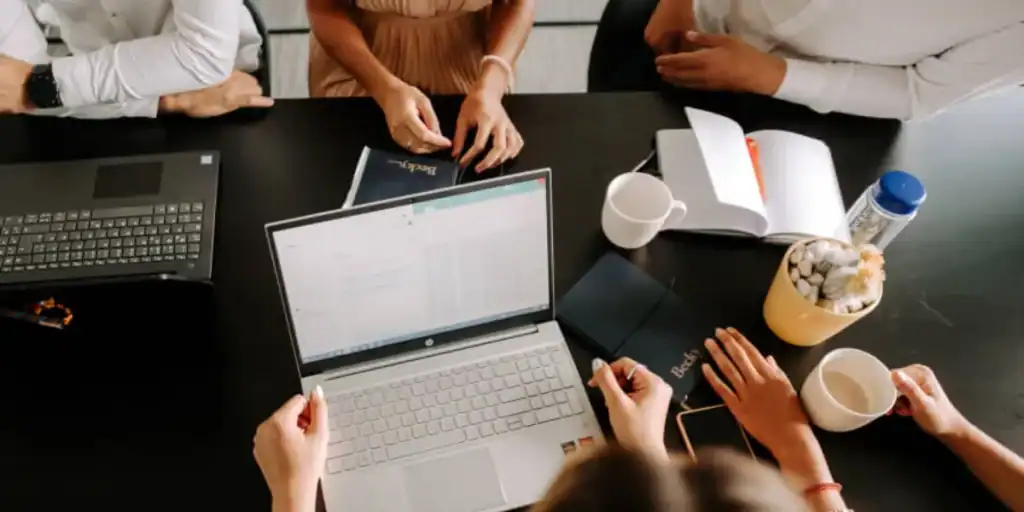 Accounting Programs Can Lead to Careers in Many Industries Across Canada