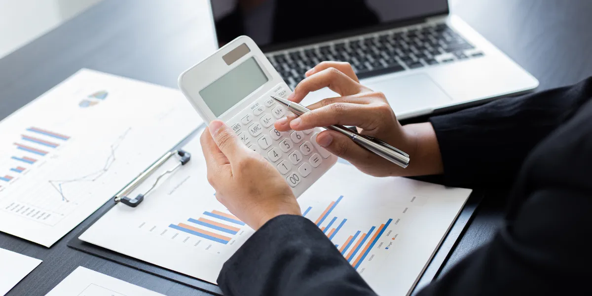 Full-Cycle Bookkeeping in Canada: Complete Career Guide